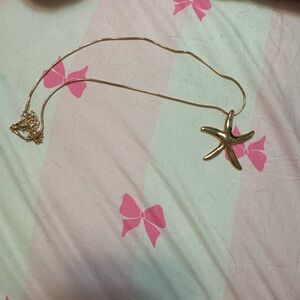 Goldtone Starfish Pendant Necklace from Torrid, worn once